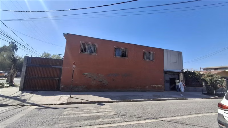 Casa en venta de 7 dorm. en Renca