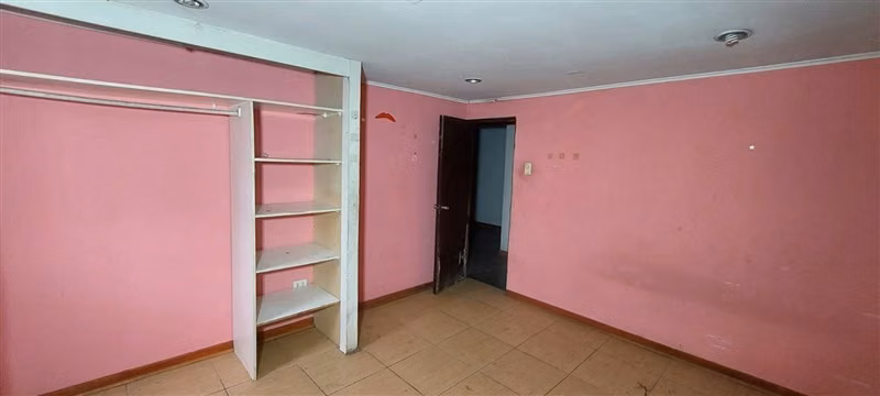 Casa en venta de 7 dorm. en Renca