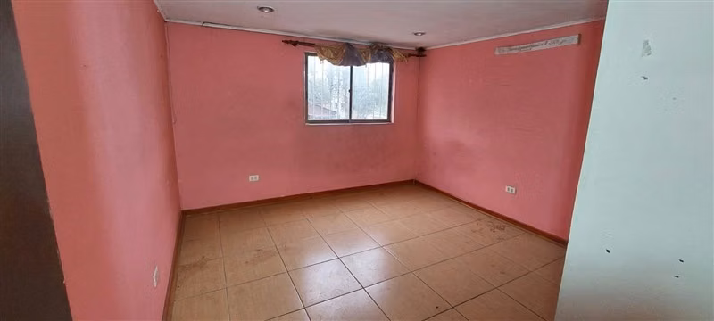 Casa en venta de 7 dorm. en Renca