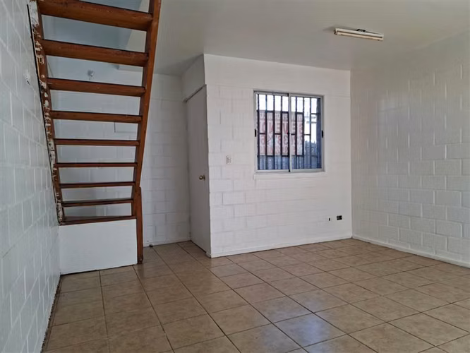 Casa en venta de 2 dorm. en San Felipe