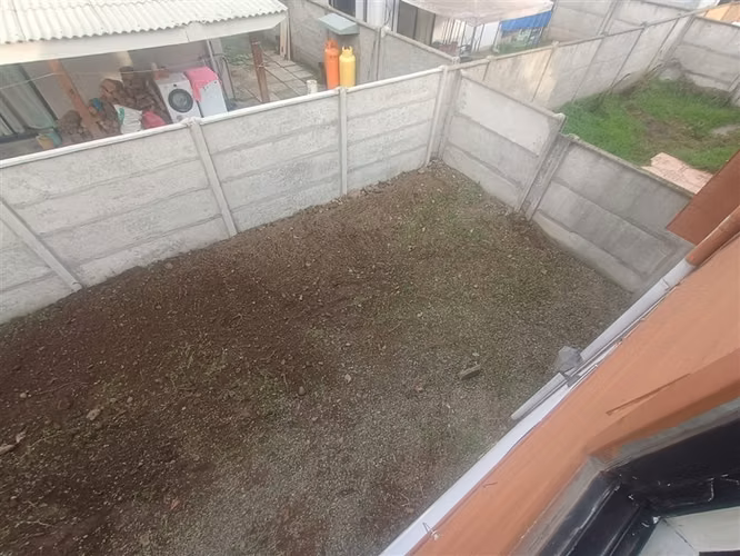 Casa en venta de 2 dorm. en Linares