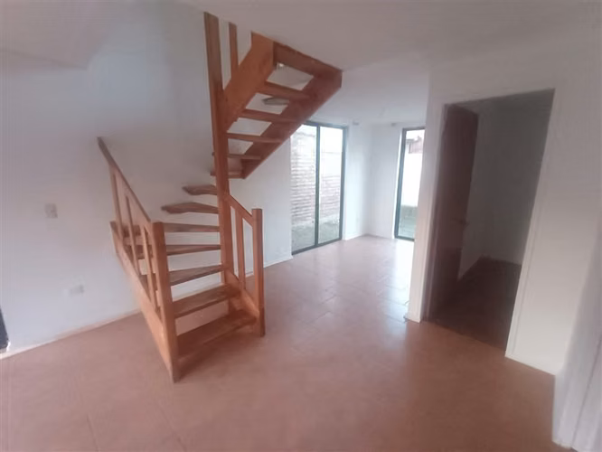 Casa en venta de 3 dorm. en Linares