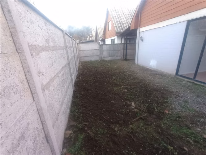 Casa en venta de 2 dorm. en Linares