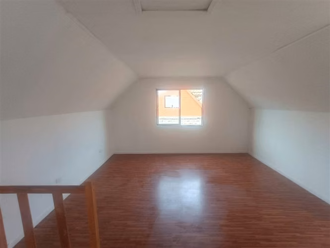 Casa en venta de 2 dorm. en Linares