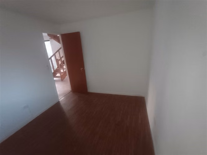 Casa en venta de 2 dorm. en Linares