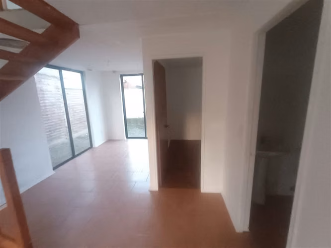 Casa en venta de 2 dorm. en Linares