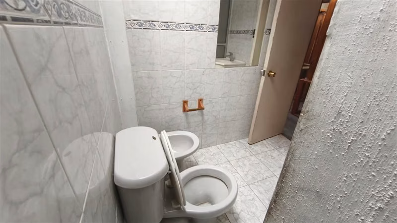 Oficina en venta en La Cisterna