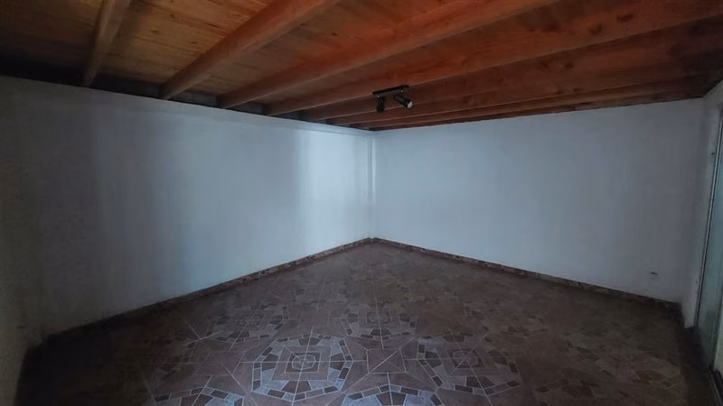 Casa en venta de 3 dorm. en Peñaflor