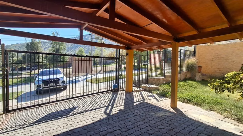 Casa en venta de 4 dorm. en Pudahuel