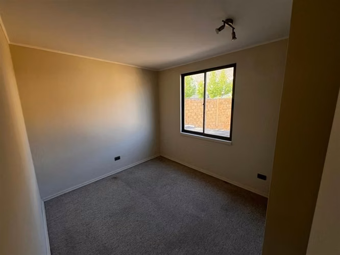 Casa en venta de 4 dorm. en Pudahuel