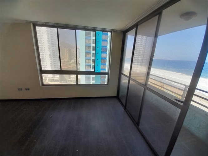 Departamento en venta de 3 dorm. en Iquique