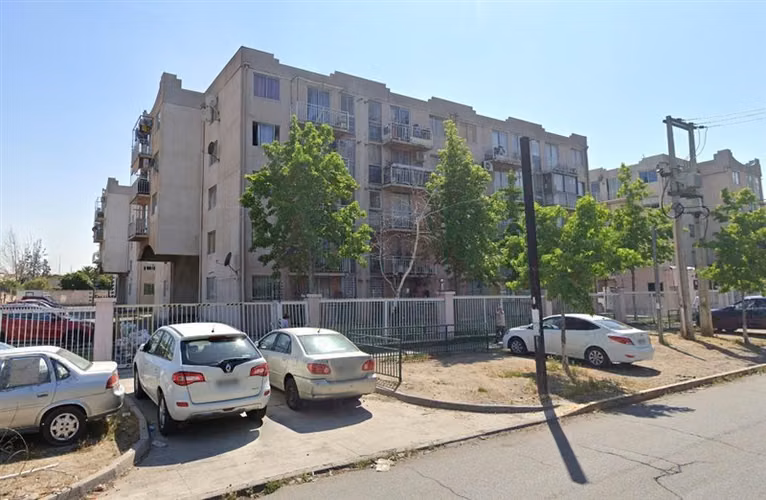 Departamento en venta de 2 dorm. en La Cisterna