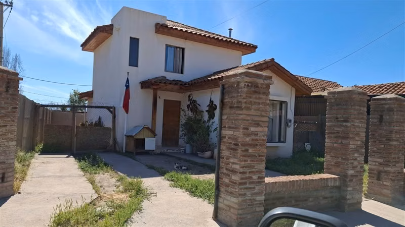 Casa en venta de 3 dorm. en San Esteban