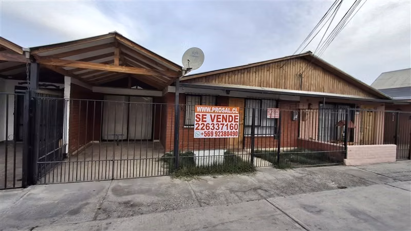 Casa en venta de 4 dorm. en Maipú