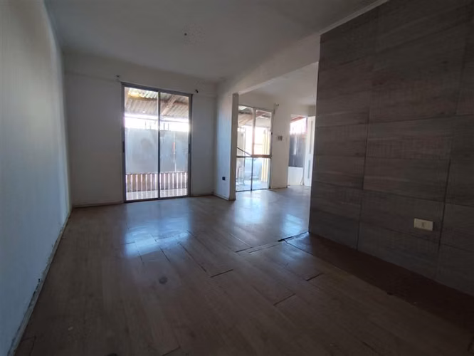 Casa en venta de 4 dorm. en Coquimbo