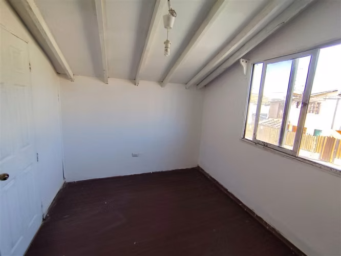 Casa en venta de 4 dorm. en Coquimbo