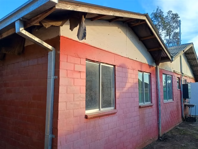 Casa en venta de 2 dorm. en San Clemente