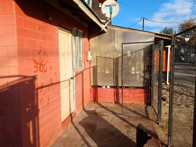 Casa en venta de 2 dorm. en San Clemente