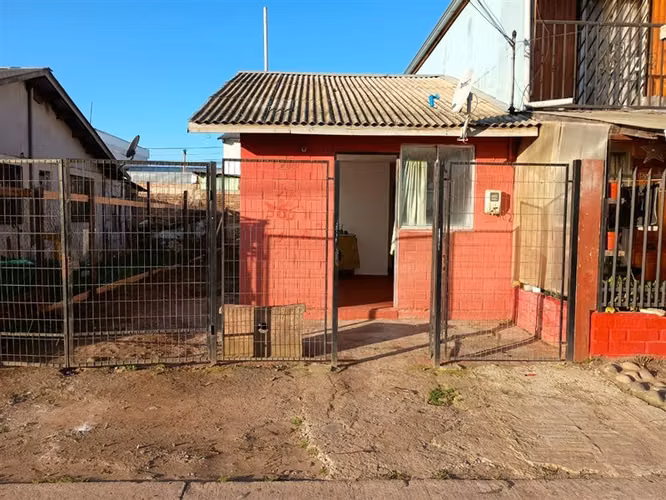 Casa en venta de 2 dorm. en San Clemente