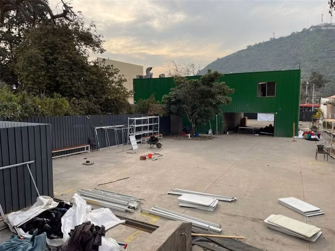Local Comercial en Venta en Lo Barnechea, San Enrique