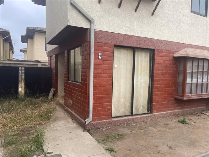 Casa en venta de 3 dorm. en Villa Alemana