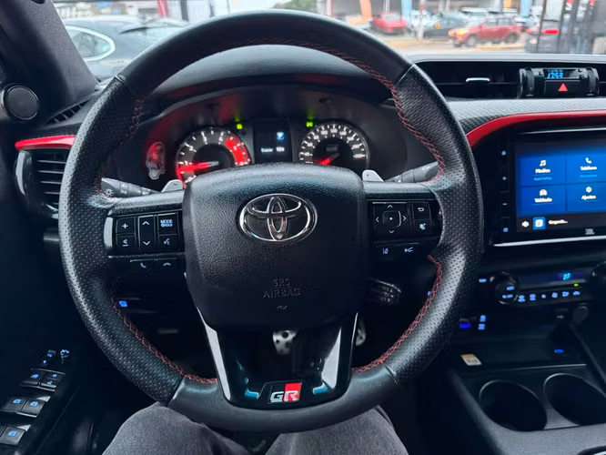 Toyota HILUX GR. DC 4X4 2.8 AUT. 2.8 • 4WD • Automática • 2025