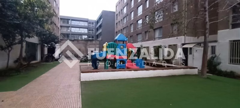 Departamento en Venta de 2 Dorm. y 1 Baño, en Santiago