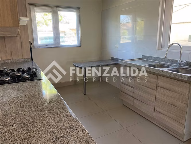 Casa en Arriendo en Buín