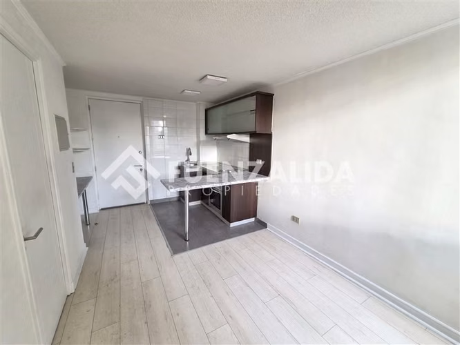 Departamento en arriendo de 1 dorm. en San Miguel