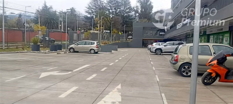 Excelente Local Comercial de Alto Potencial en La Florida