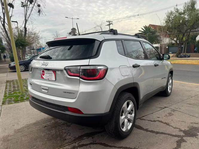 JEEP COMPASS SPORT 2.4 MEC 6 VEL FULL CARPLAY CAMARA SOLO 89.000 KM VER EN LAS CONDES 2019
