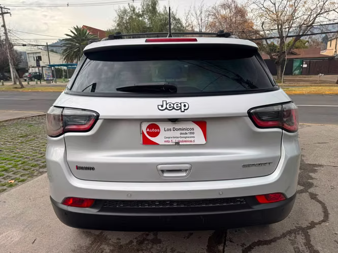 JEEP COMPASS SPORT 2.4 MEC 6 VEL FULL CARPLAY CAMARA SOLO 89.000 KM VER EN LAS CONDES 2019