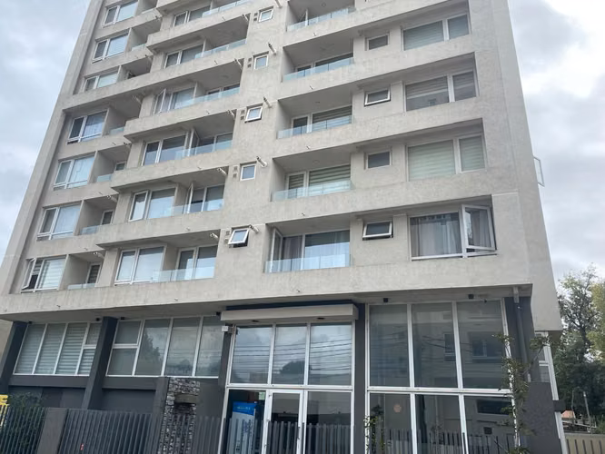 Se Vende Departamento frente Estadio Ester Roa - Imagen 2