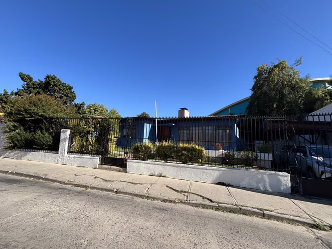 VENDO CASA EN QUILPUÉ, CON EXCELENTE UBICACIÓN.