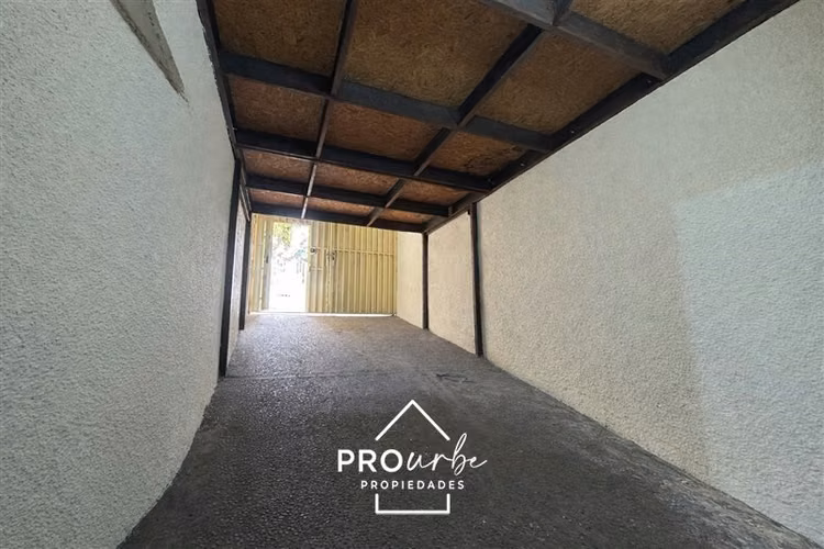 Oficina en arriendo 685 m útiles en Ñuñoa