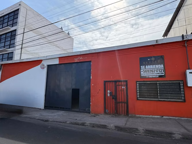 Arriendo local comercial pleno centro iquique