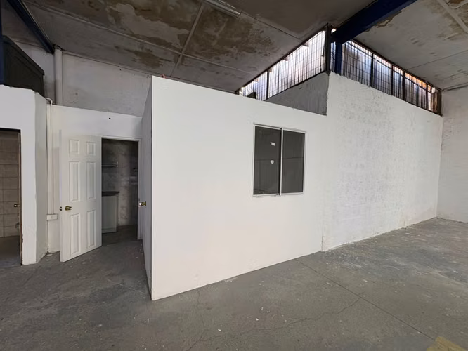 Arriendo local comercial pleno centro iquique