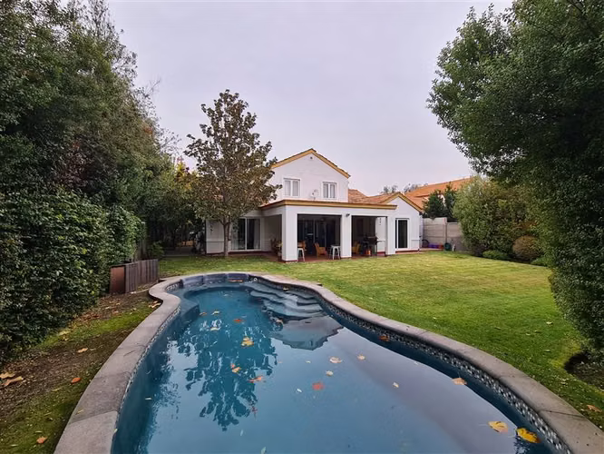 Casa en Arriendo en Colina