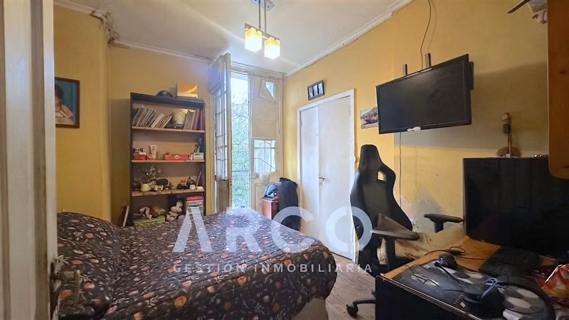 Casa en venta de 4 dorm. en Metro Monseñor Eyzaguirre. - Imagen 12