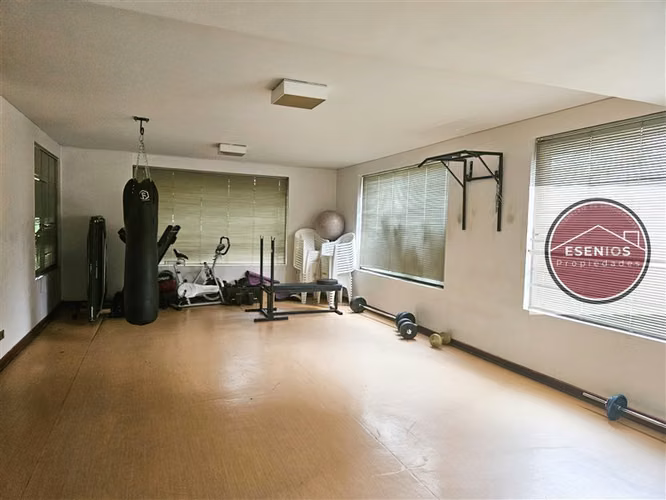 Gran Elegante Depto 3 dorm. + serv. Vesp. Norte / Vitacura