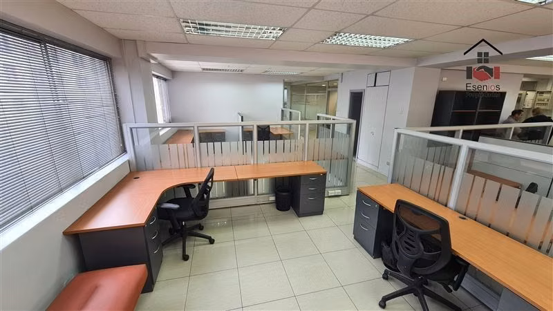 Oficinas en Amplio Piso Equipada Teatinos