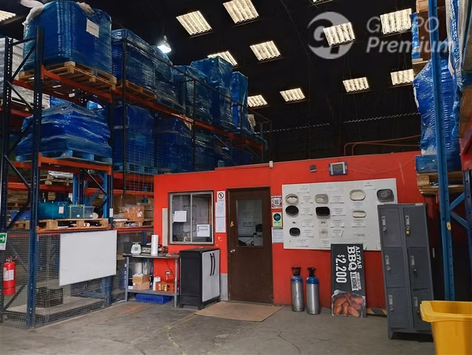 Bodega Industrial en Venta Alto estandar - La Reina