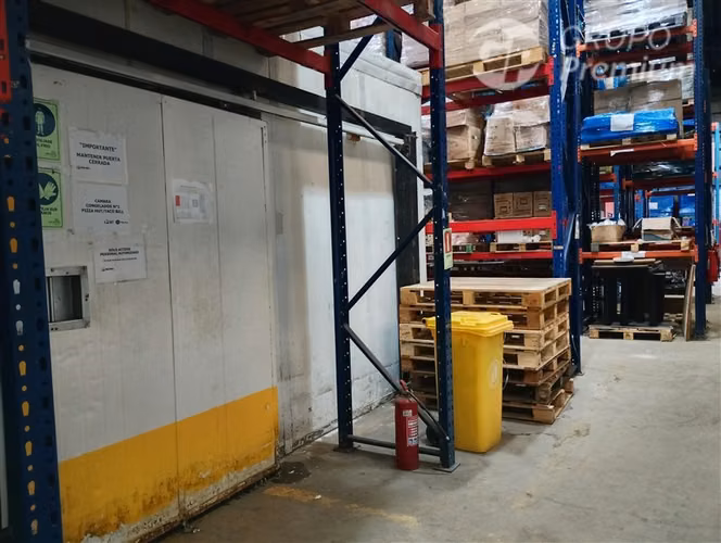 Bodega Industrial en Venta Alto estandar - La Reina