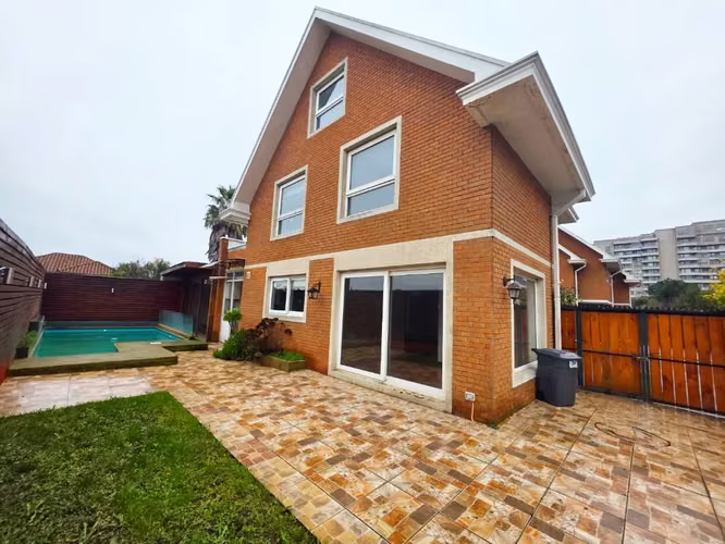 arriendo de casa en gabriela mistral