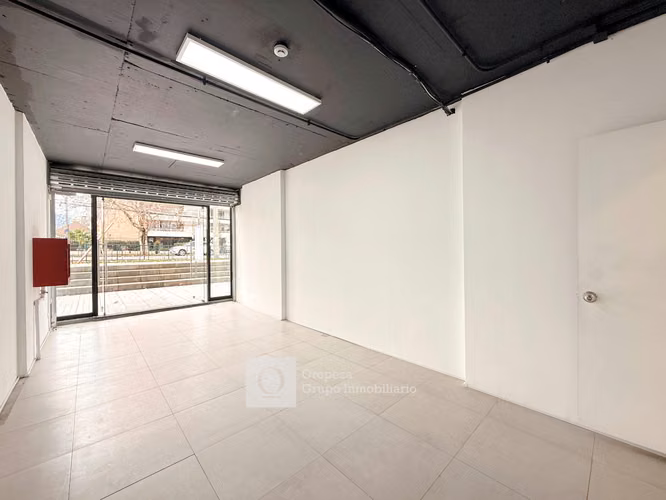LOCAL COMERCIAL EN ARRIENDO EN ÑUÑOA PEDRO DE VALDIVIA 30M2