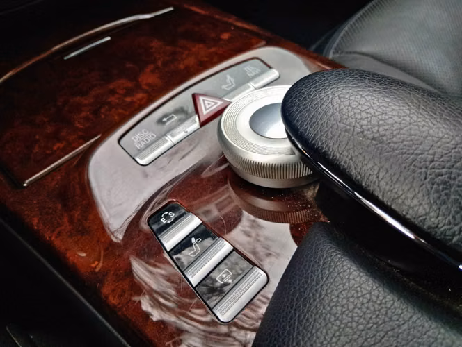 MERCEDES-BENZ S550 4MATIC 4.7 AUT 2013