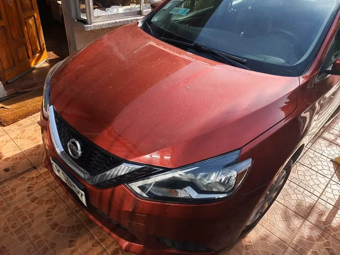 Nissan Sentra Sense 4x2 4P MT