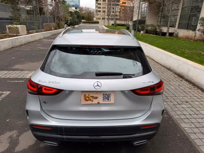 MERCEDES-BENZ GLA 220 D 2.0 4MATIC AT 2023
