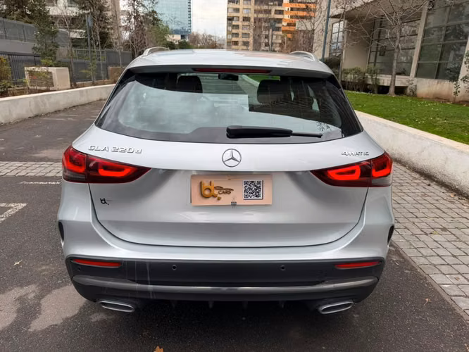 MERCEDES-BENZ GLA 220 D 2.0 4MATIC AT 2023