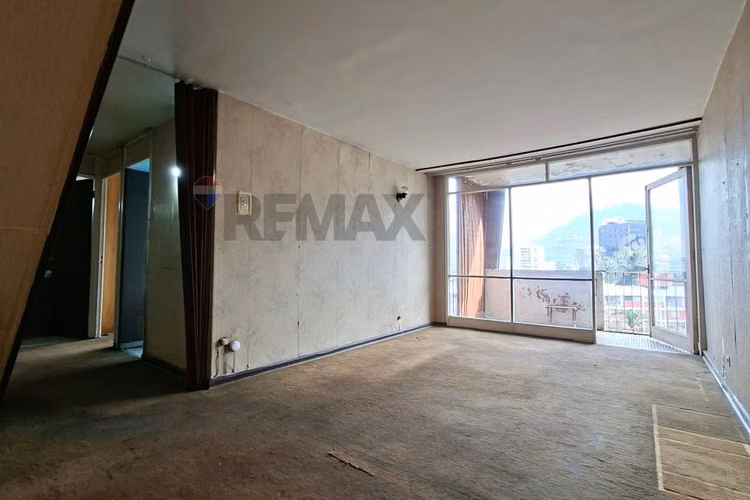 Amplio duplex / 94m2 / 4d / parque con laguna